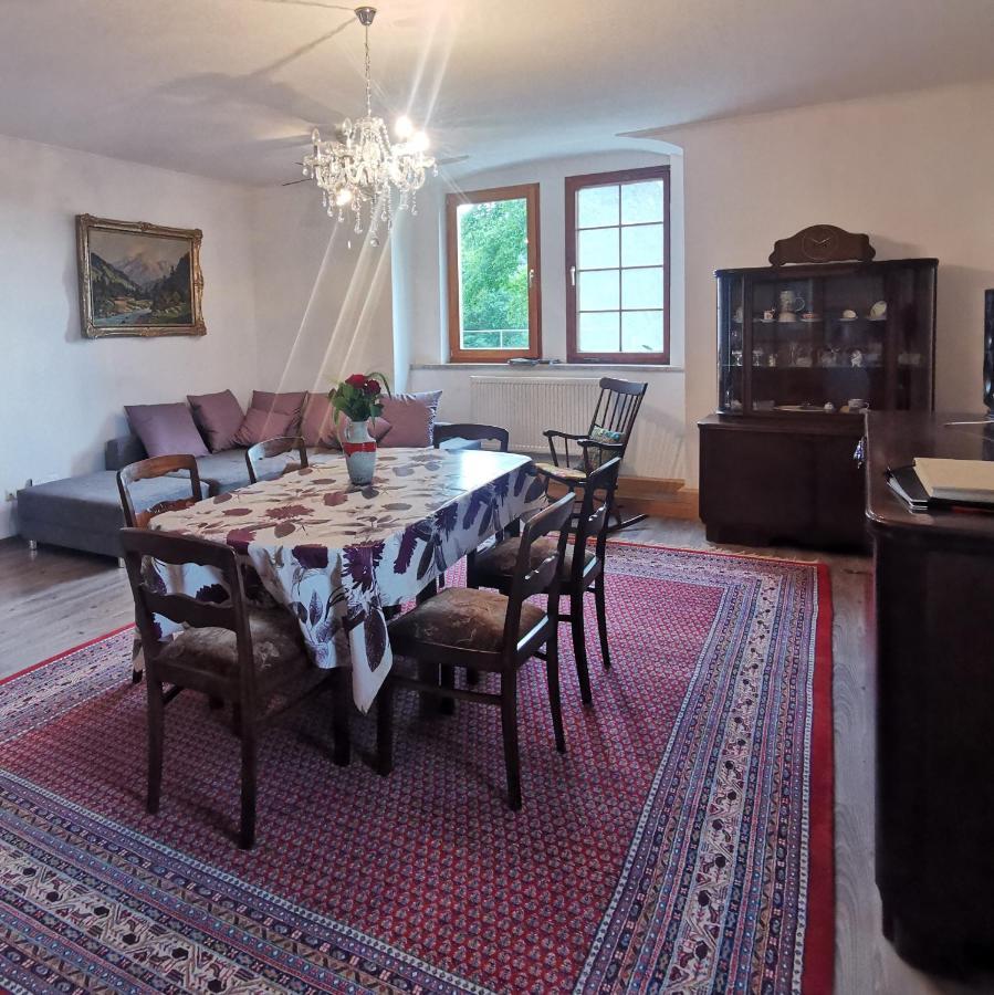 Ruhige Ferienwohnung Im Gutshaus Niederorschel Zewnętrze zdjęcie